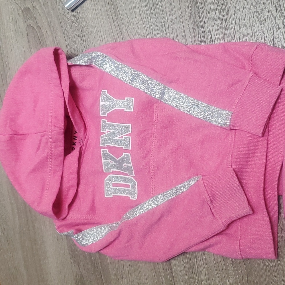 DKNY 2T sweat outfit